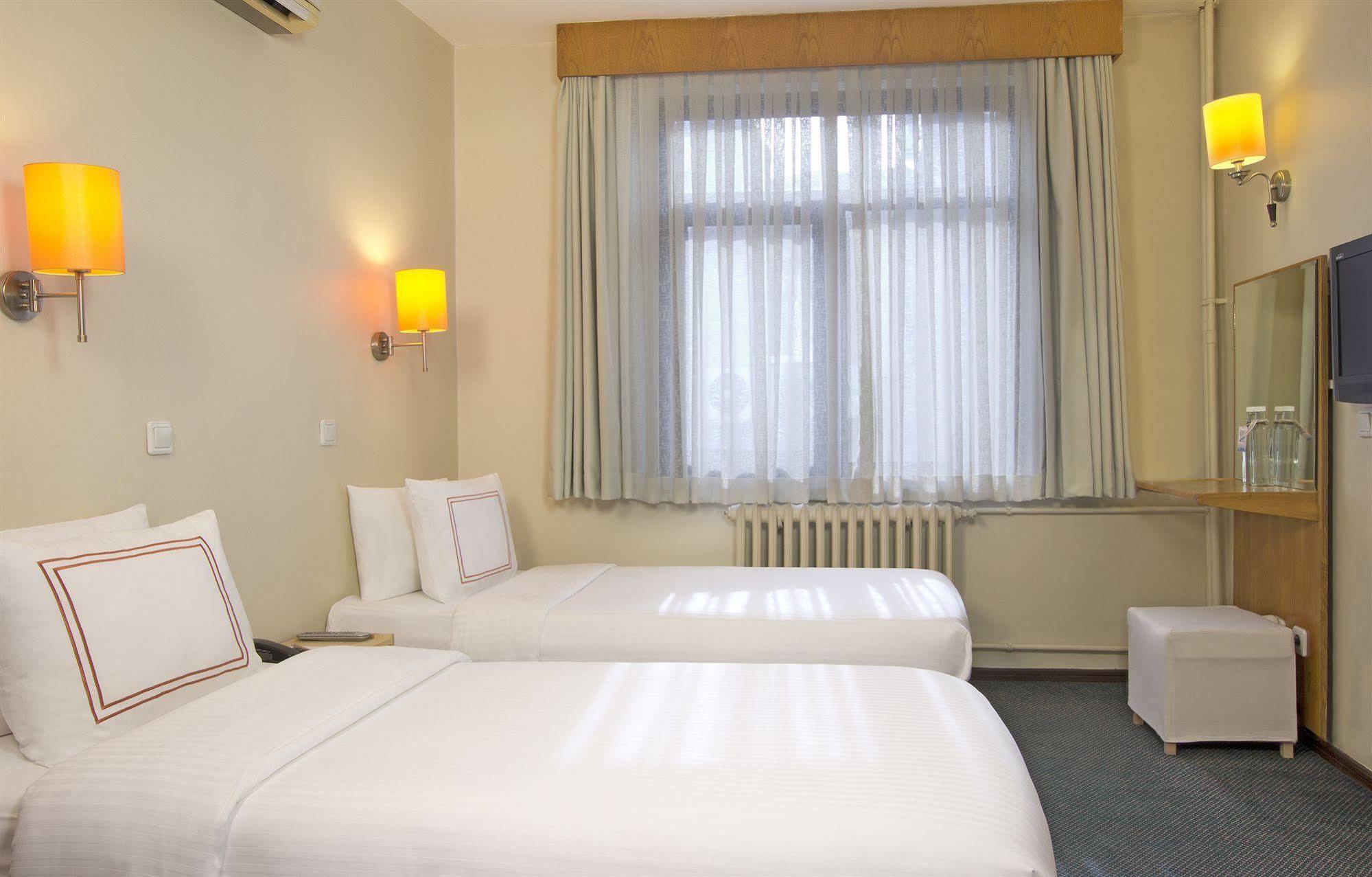 Ilkay Hotel Istanbul Phòng bức ảnh