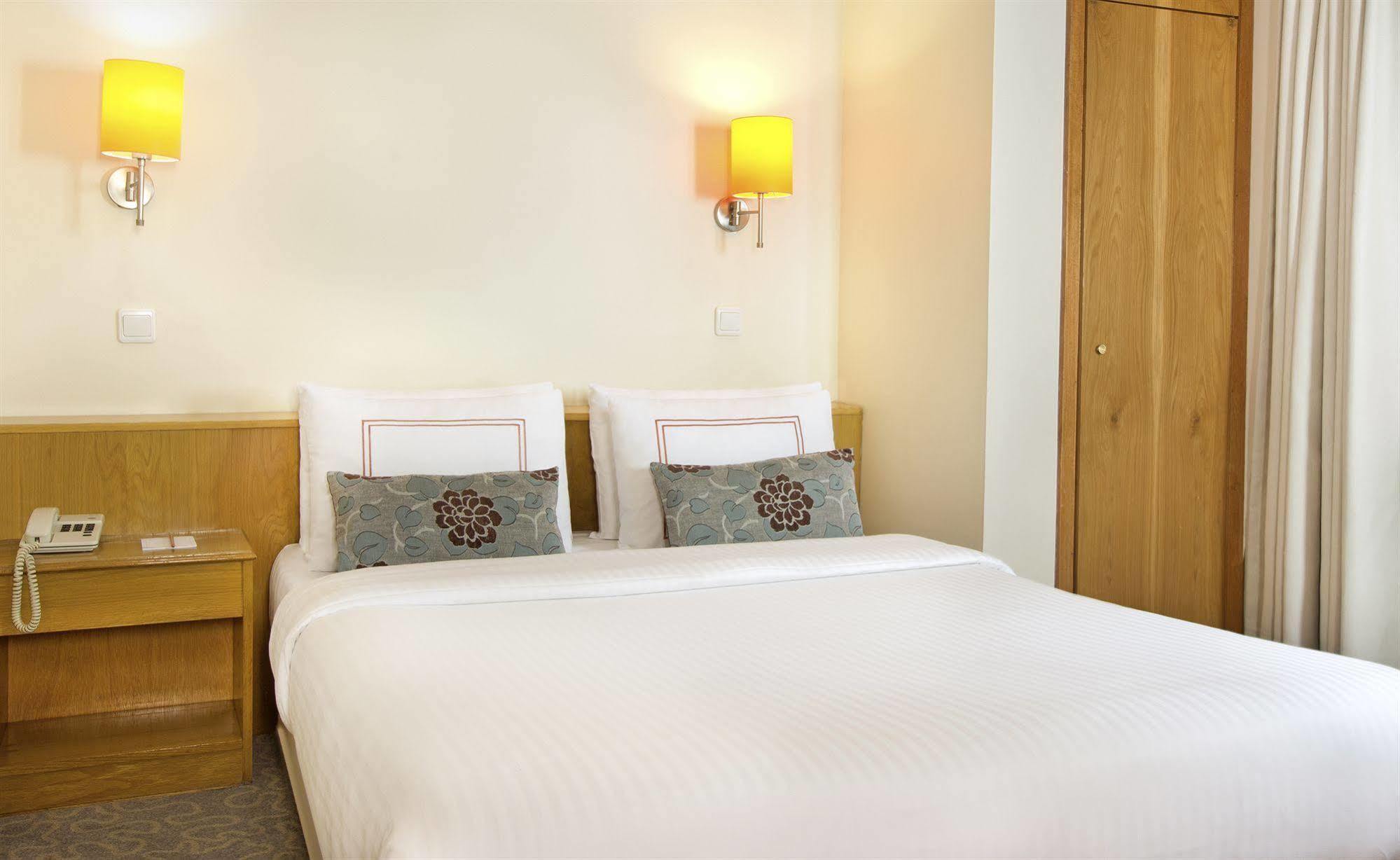 Ilkay Hotel Istanbul Ngoại thất bức ảnh