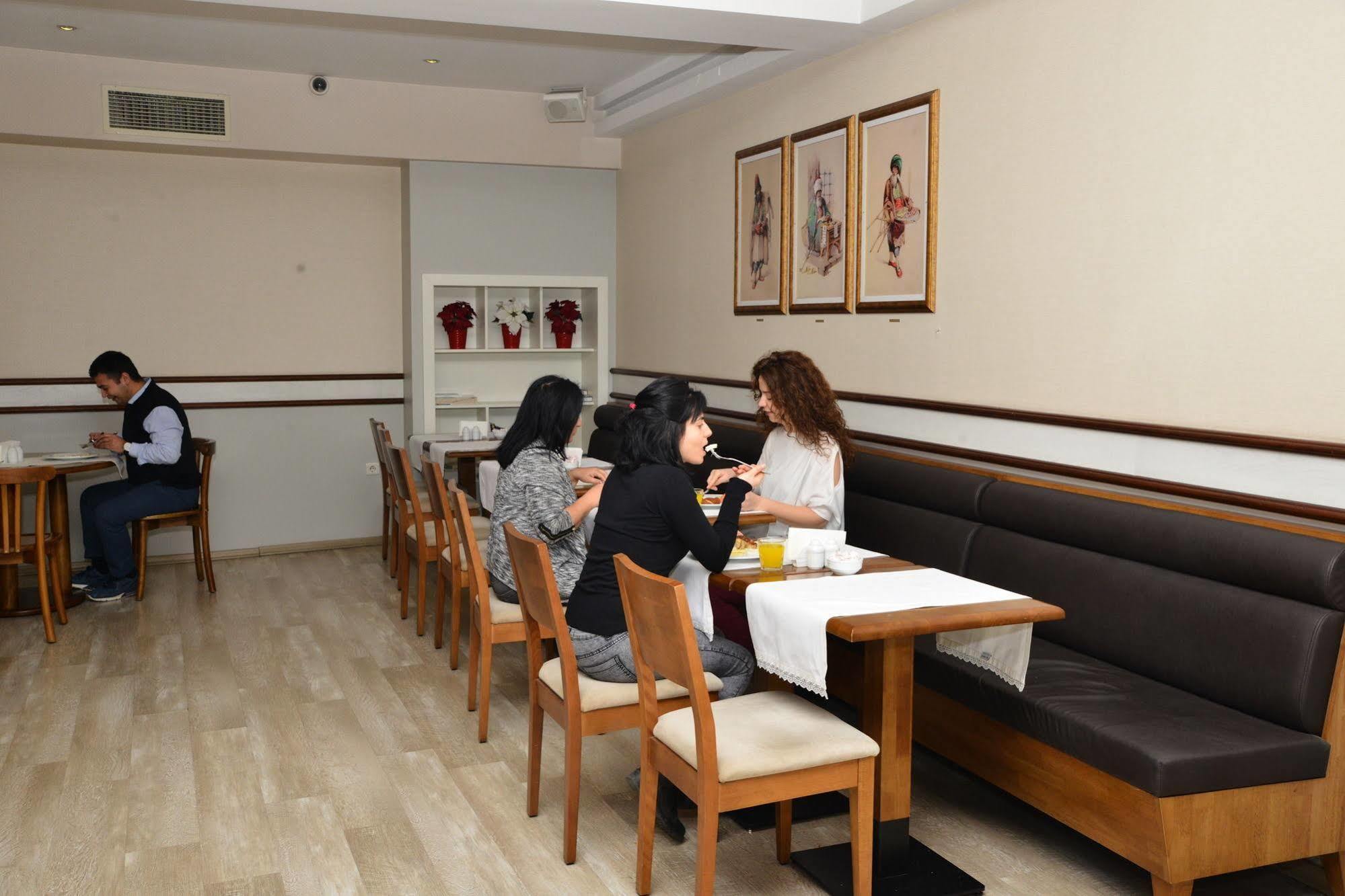 Ilkay Hotel Istanbul Ngoại thất bức ảnh