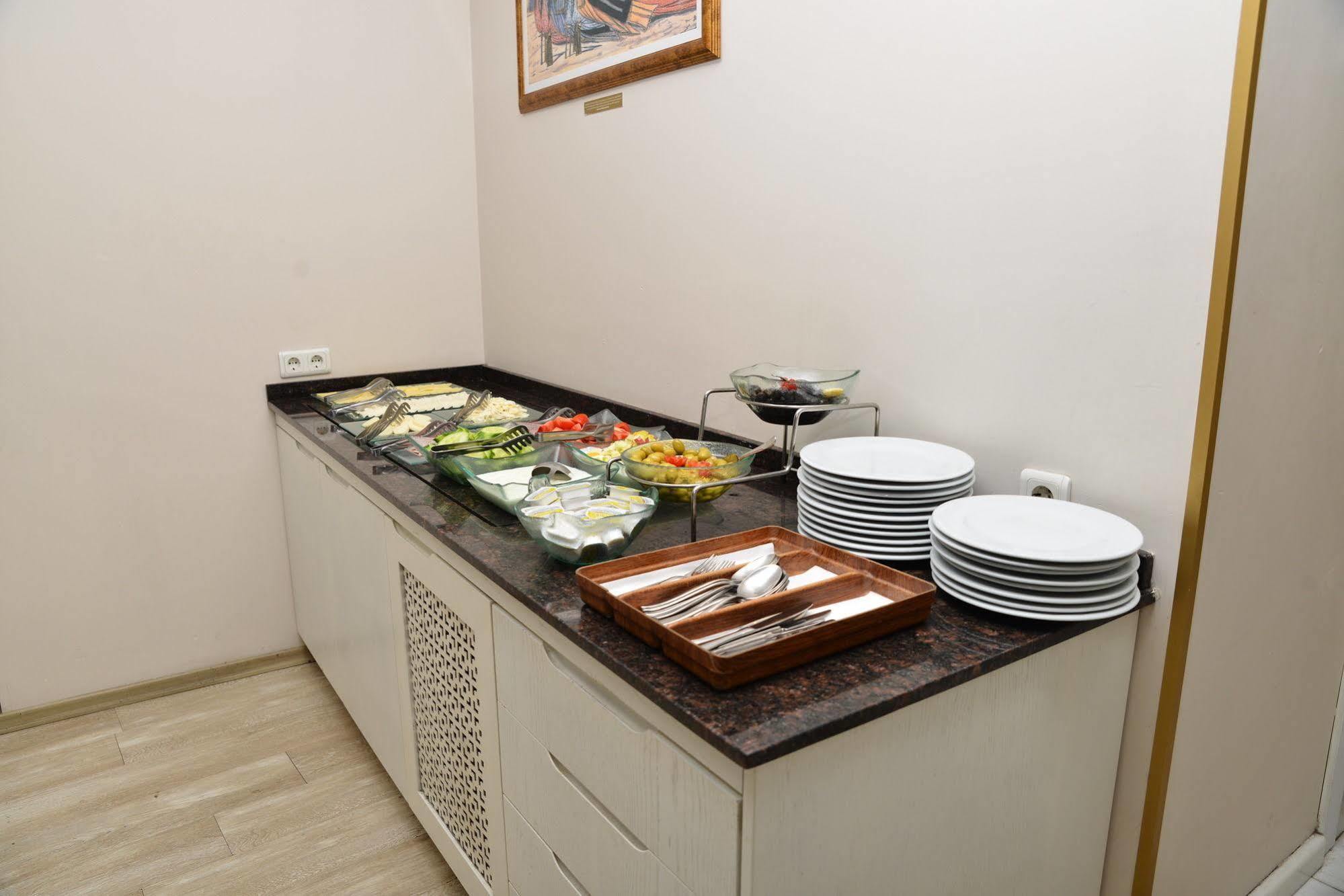 Ilkay Hotel Istanbul Ngoại thất bức ảnh
